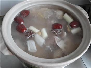 排骨藕汤怎么做，排骨藕汤怎么做好吃，排骨藕汤做法