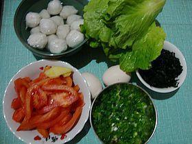 鱼圆番茄紫菜汤怎么做，鱼圆番茄紫菜汤怎么做好吃，鱼圆番茄紫菜汤做法