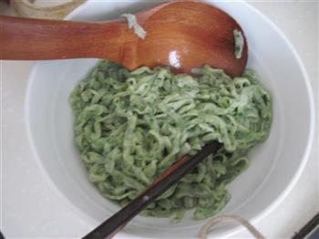翡翠鲜虾面怎么做，翡翠鲜虾面怎么做好吃，翡翠鲜虾面做法