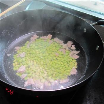 毛豆瘦肉汤怎么做，毛豆瘦肉汤怎么做好吃，毛豆瘦肉汤做法