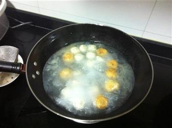 鸡毛菜丸子汤怎么做，鸡毛菜丸子汤怎么做好吃，鸡毛菜丸子汤做法
