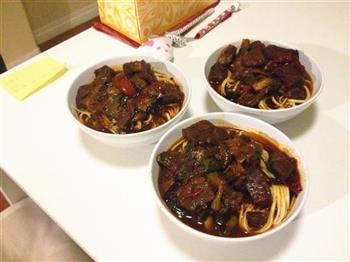 秘制红烧牛肉面怎么做，秘制红烧牛肉面怎么做好吃，秘制红烧牛肉面做法
