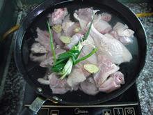 茶菇煲番鸭怎么做，茶菇煲番鸭怎么做好吃，茶菇煲番鸭做法