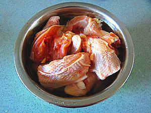 当归枸杞炖鸡怎么做，当归枸杞炖鸡怎么做好吃，当归枸杞炖鸡做法