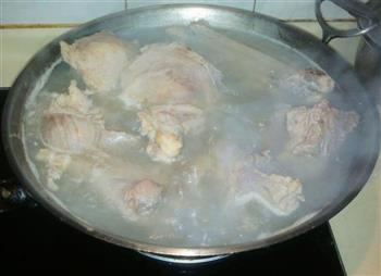 红油酸菜羊肉米线怎么做，红油酸菜羊肉米线怎么做好吃，红油酸菜羊肉米线做法