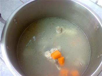 黄豆芽大骨汤怎么做，黄豆芽大骨汤怎么做好吃，黄豆芽大骨汤做法