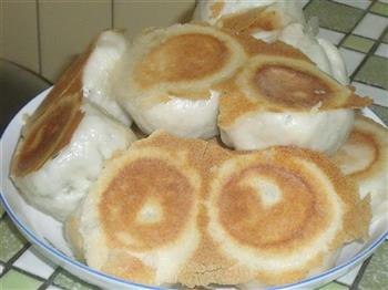 韭菜水煎包怎么做，韭菜水煎包怎么做好吃，韭菜水煎包做法