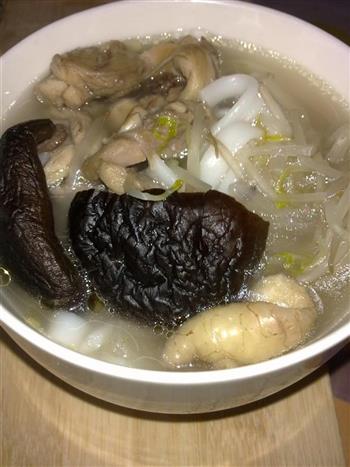 鸡汤河粉怎么做，鸡汤河粉怎么做好吃，鸡汤河粉做法