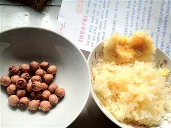 银耳莲子怎么做，银耳莲子怎么做好吃，银耳莲子做法