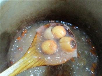 银耳莲子怎么做，银耳莲子怎么做好吃，银耳莲子做法