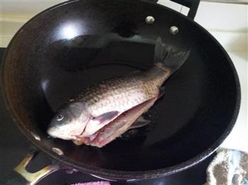 豆腐鲗鱼汤怎么做，豆腐鲗鱼汤怎么做好吃，豆腐鲗鱼汤做法