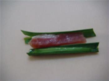 咸肉大蒜春卷怎么做，咸肉大蒜春卷怎么做好吃，咸肉大蒜春卷做法