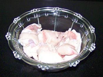 玉米黄豆蹄花汤怎么做，玉米黄豆蹄花汤怎么做好吃，玉米黄豆蹄花汤做法