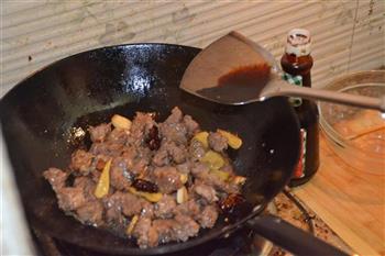 西红柿炖牛肉怎么做，西红柿炖牛肉怎么做好吃，西红柿炖牛肉做法