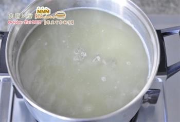 绿豆百合甜汤怎么做，绿豆百合甜汤怎么做好吃，绿豆百合甜汤做法