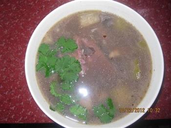 鲫鱼赤小豆节瓜汤怎么做，鲫鱼赤小豆节瓜汤怎么做好吃，鲫鱼赤小豆节瓜汤做法