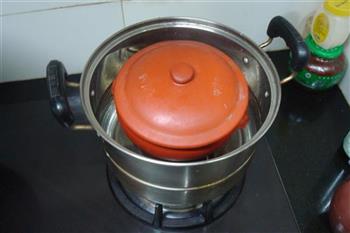 云南汽锅鸡怎么做，云南汽锅鸡怎么做好吃，云南汽锅鸡做法