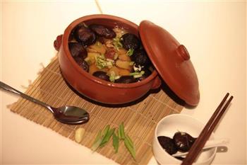 云南汽锅鸡怎么做，云南汽锅鸡怎么做好吃，云南汽锅鸡做法