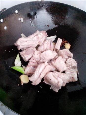 白萝卜海带排骨汤怎么做，白萝卜海带排骨汤怎么做好吃，白萝卜海带排骨汤做法