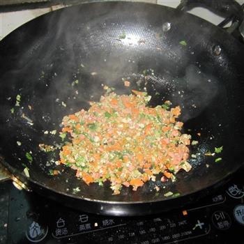 油煎熟馅锅贴怎么做，油煎熟馅锅贴怎么做好吃，油煎熟馅锅贴做法
