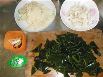 豆皮海带汤怎么做，豆皮海带汤怎么做好吃，豆皮海带汤做法