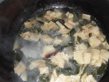 豆皮海带汤怎么做，豆皮海带汤怎么做好吃，豆皮海带汤做法