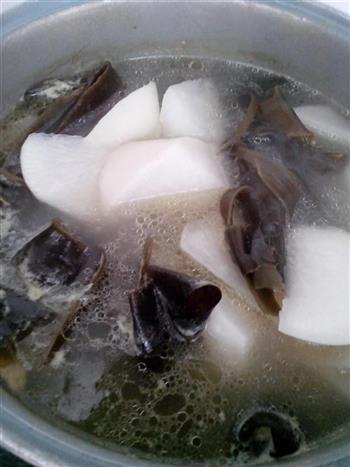 白萝卜海带排骨汤怎么做，白萝卜海带排骨汤怎么做好吃，白萝卜海带排骨汤做法