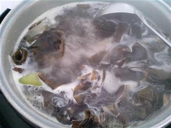 白萝卜海带排骨汤怎么做，白萝卜海带排骨汤怎么做好吃，白萝卜海带排骨汤做法