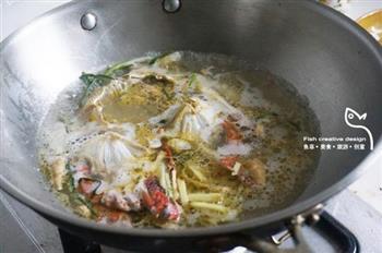 梭子蟹煲夜开花怎么做，梭子蟹煲夜开花怎么做好吃，梭子蟹煲夜开花做法