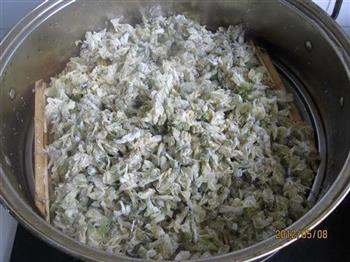粉蒸槐花怎么做，粉蒸槐花怎么做好吃，粉蒸槐花做法