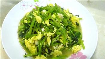 茼蒿与鸡蛋怎么做，茼蒿与鸡蛋怎么做好吃，茼蒿与鸡蛋做法