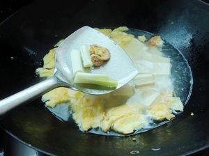白菜豆腐鸡蛋汤怎么做，白菜豆腐鸡蛋汤怎么做好吃，白菜豆腐鸡蛋汤做法