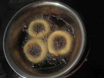 夹心甜甜圈怎么做，夹心甜甜圈怎么做好吃，夹心甜甜圈做法