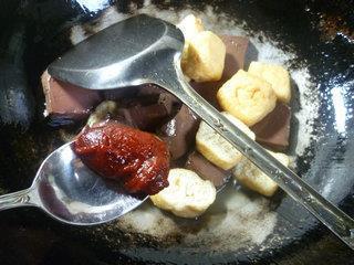 芹菜叶油豆腐鹅血汤怎么做，芹菜叶油豆腐鹅血汤怎么做好吃，芹菜叶油豆腐鹅血汤做法