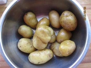 炸土豆泥糖三角怎么做，炸土豆泥糖三角怎么做好吃，炸土豆泥糖三角做法