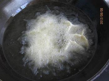 炸土豆泥糖三角怎么做，炸土豆泥糖三角怎么做好吃，炸土豆泥糖三角做法