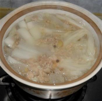 油渣白菜汤怎么做，油渣白菜汤怎么做好吃，油渣白菜汤做法