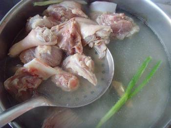 白果鸭汤怎么做，白果鸭汤怎么做好吃，白果鸭汤做法