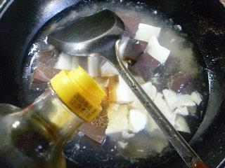 鹅血豆腐汤怎么做，鹅血豆腐汤怎么做好吃，鹅血豆腐汤做法