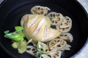 芹菜藕片鸡汤怎么做，芹菜藕片鸡汤怎么做好吃，芹菜藕片鸡汤做法