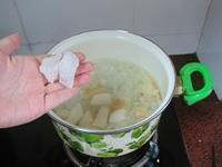 冰糖雪梨煲银耳怎么做，冰糖雪梨煲银耳怎么做好吃，冰糖雪梨煲银耳做法