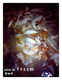 蘑菇酥肉浓汤怎么做，蘑菇酥肉浓汤怎么做好吃，蘑菇酥肉浓汤做法