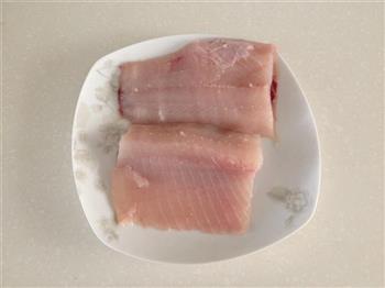 鱼肉饼怎么做，鱼肉饼怎么做好吃，鱼肉饼做法
