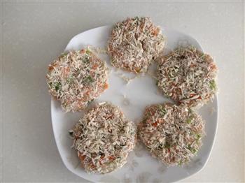 鱼肉饼怎么做，鱼肉饼怎么做好吃，鱼肉饼做法