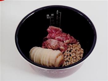 莲藕花生煲龙骨怎么做,莲藕花生煲龙骨怎么做好吃,莲藕花生煲龙骨做法 莲藕花生煲龙骨怎么做,莲藕花生煲龙骨怎么做好吃,莲藕花生煲龙骨做法