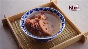 莲藕花生煲龙骨怎么做,莲藕花生煲龙骨怎么做好吃,莲藕花生煲龙骨做法 莲藕花生煲龙骨怎么做,莲藕花生煲龙骨怎么做好吃,莲藕花生煲龙骨做法