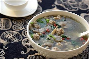 菠菜蘑菇汆丸汤怎么做,菠菜蘑菇汆丸汤怎么做好吃,菠菜蘑菇汆丸汤做法 菠菜蘑菇汆丸汤怎么做,菠菜蘑菇汆丸汤怎么做好吃,菠菜蘑菇汆丸汤做法