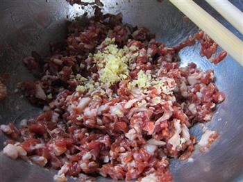 生煎弯梳饺怎么做，生煎弯梳饺怎么做好吃，生煎弯梳饺做法