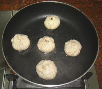 杏胞菇生煎包怎么做，杏胞菇生煎包怎么做好吃，杏胞菇生煎包做法