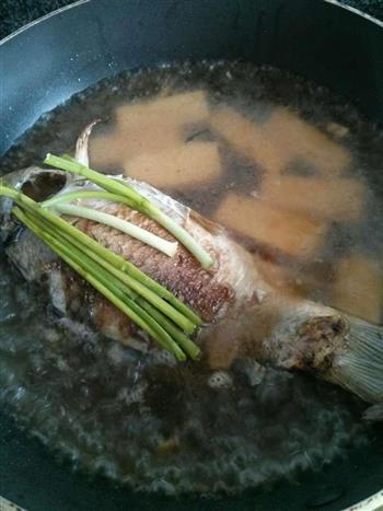 鲫鱼豆芽豆腐汤怎么做，鲫鱼豆芽豆腐汤怎么做好吃，鲫鱼豆芽豆腐汤做法